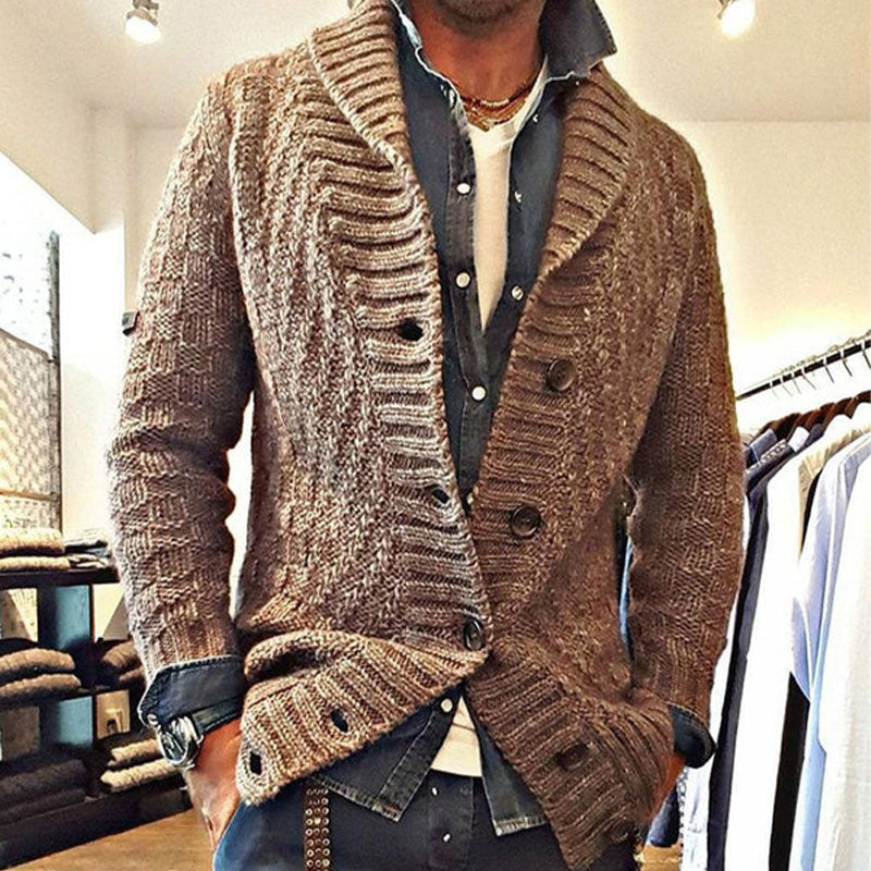 Strickjacke Mit Knöpfen - Breiter Schalkragen
