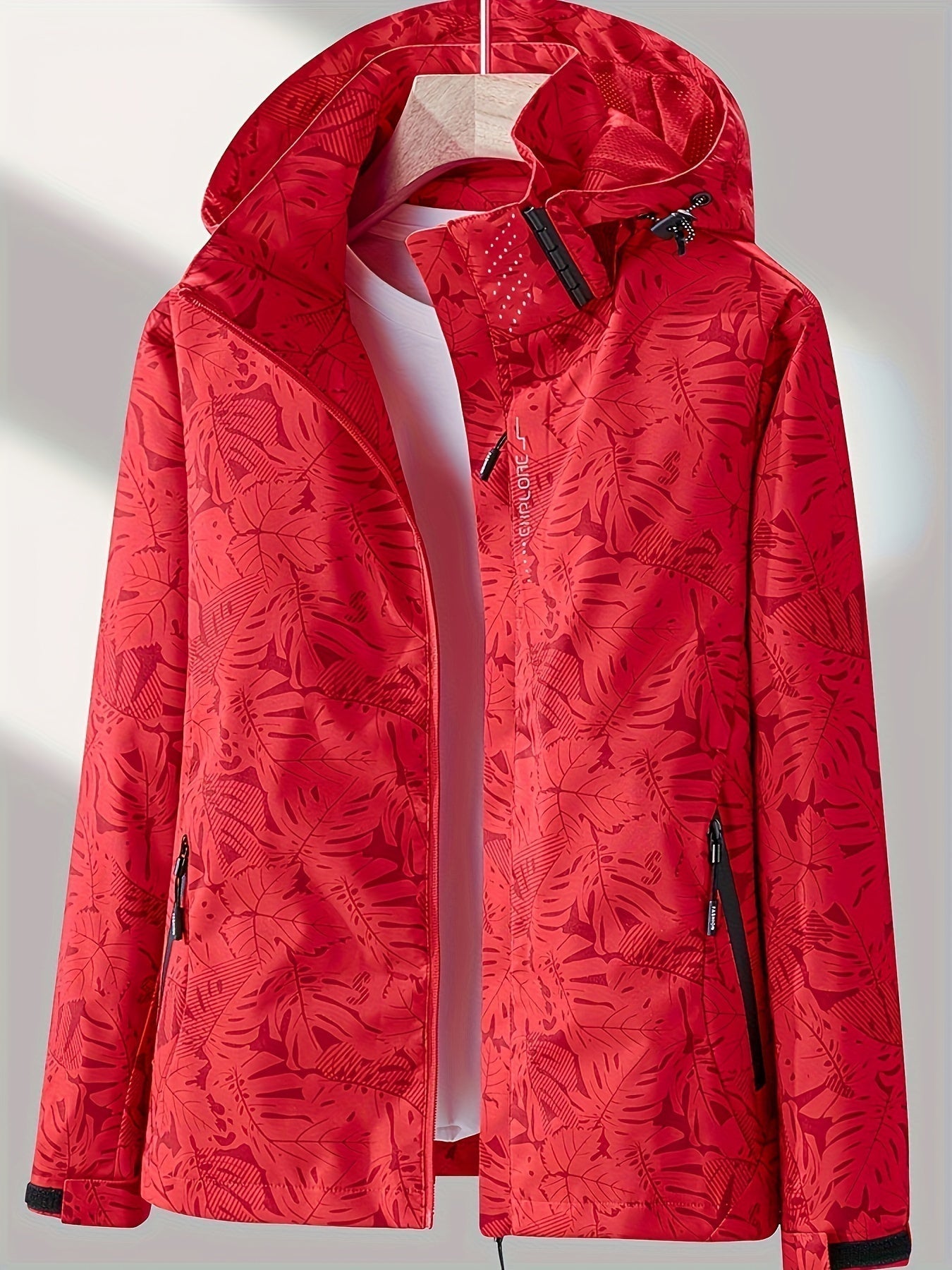 Übergangsjacke mit Kapuze | Leichtes Outdoor Design