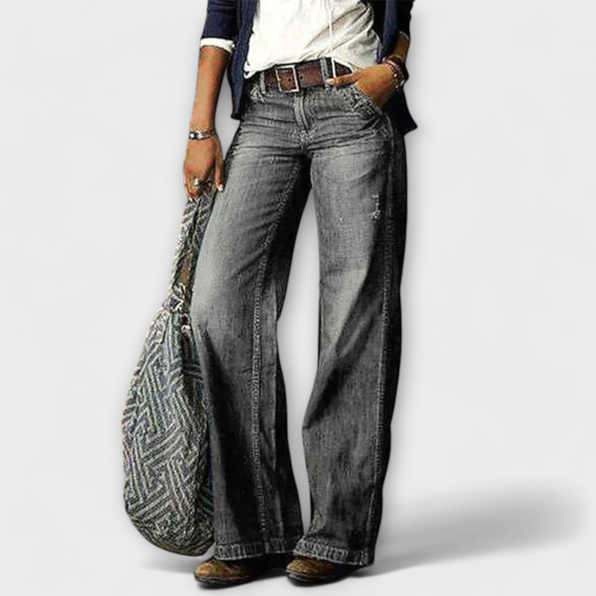 Weit Geschnittene Jeans - Ausgestelltes Bein