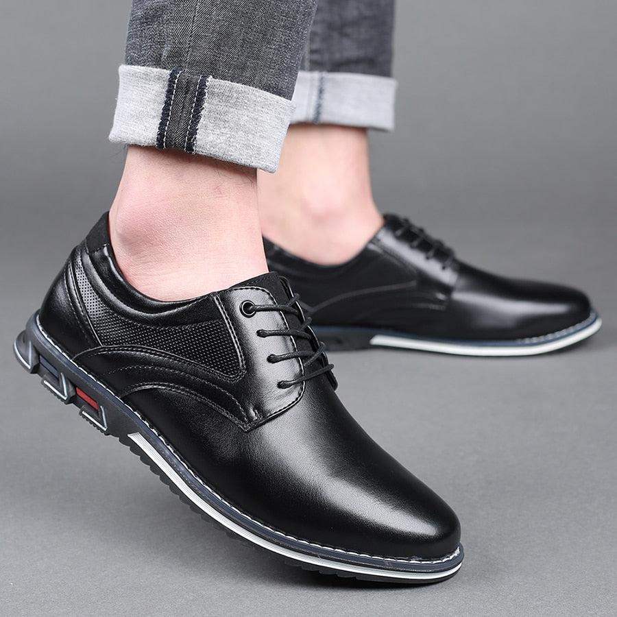 Freizeit Schnürschuhe - Klassisches Design mit Kontrastsohle