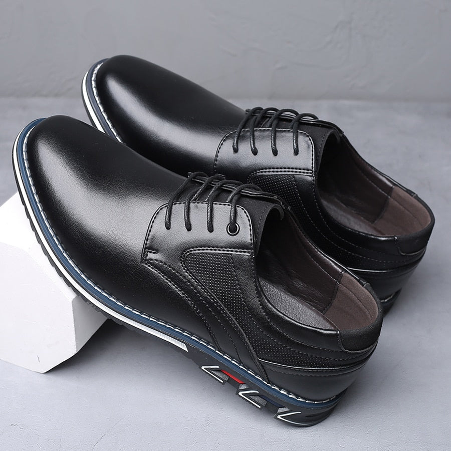 Freizeit Schnürschuhe - Klassisches Design mit Kontrastsohle