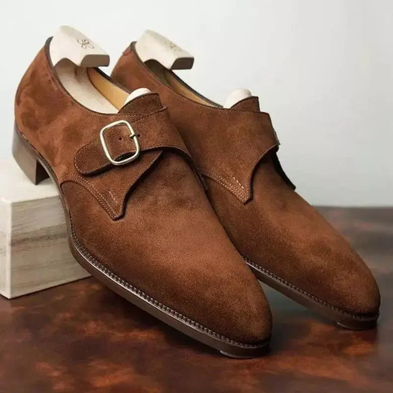 Formelle Schuhe mit Schnalle - Klassische Silhouette