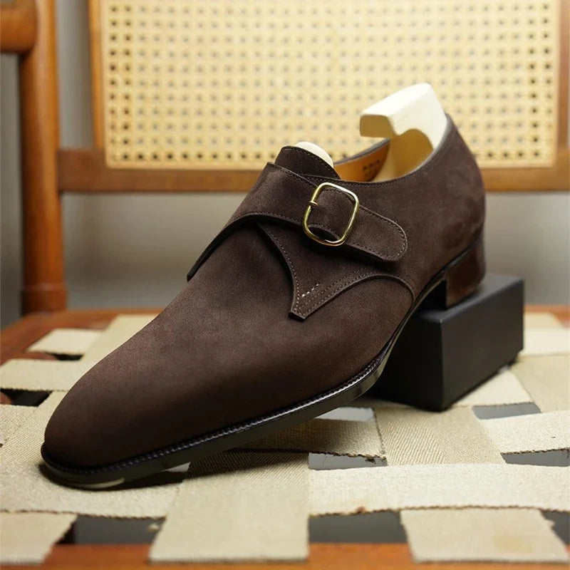 Formelle Schuhe mit Schnalle - Klassische Silhouette