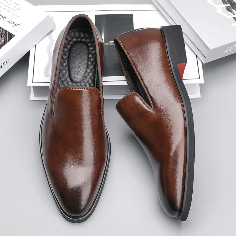Slip On Loafer | Klassisches Modell mit Spitzkappe