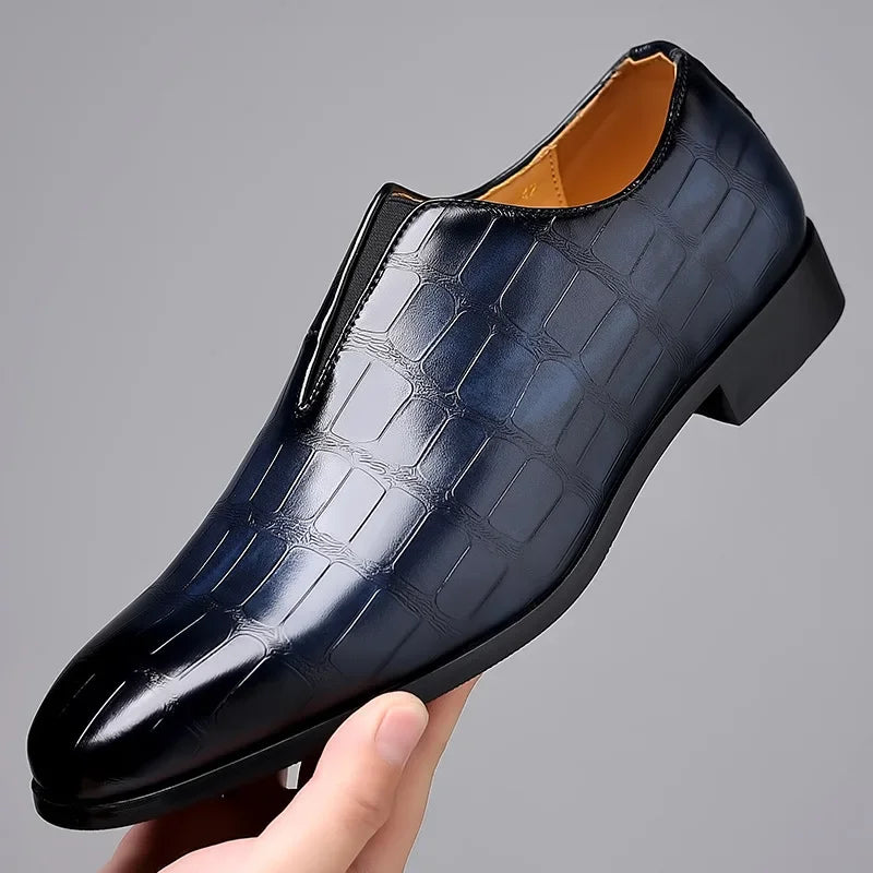 Formelle Schlupfschuhe - Glanzoptik mit Prägung