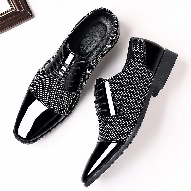 Formelle Schnürschuhe - Glanzoptik mit Strukturmuster
