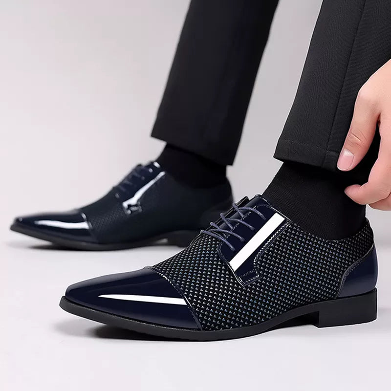 Formelle Schnürschuhe - Glanzoptik mit Strukturmuster
