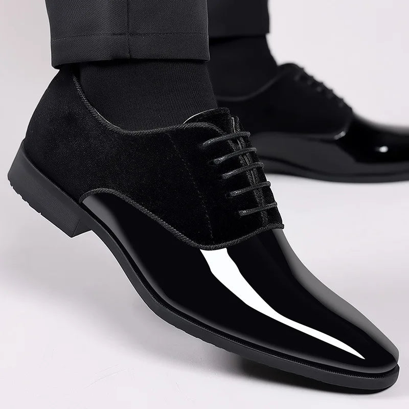 Formelle Schnürschuhe - Glänzendes Finish für besondere Anlässe