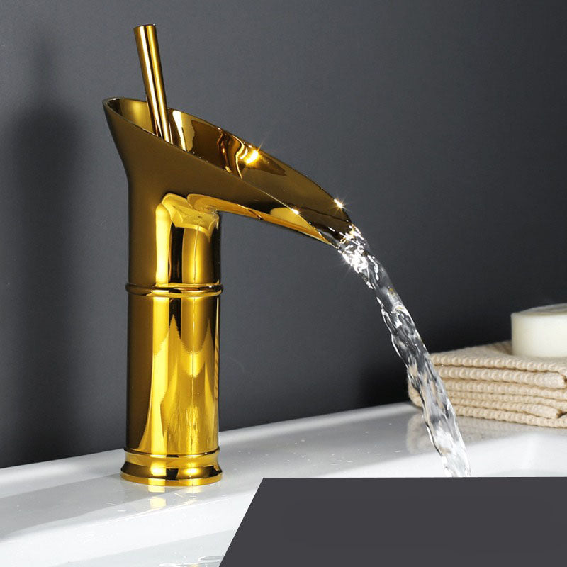 Elegantes Wasserfall Wasserhahn | Antiker für Badezimmer oder Waschtisch