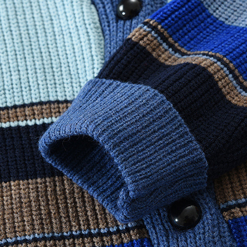Strickjacke Mit Knöpfen - Gestreiftes Design Mit Schalkragen