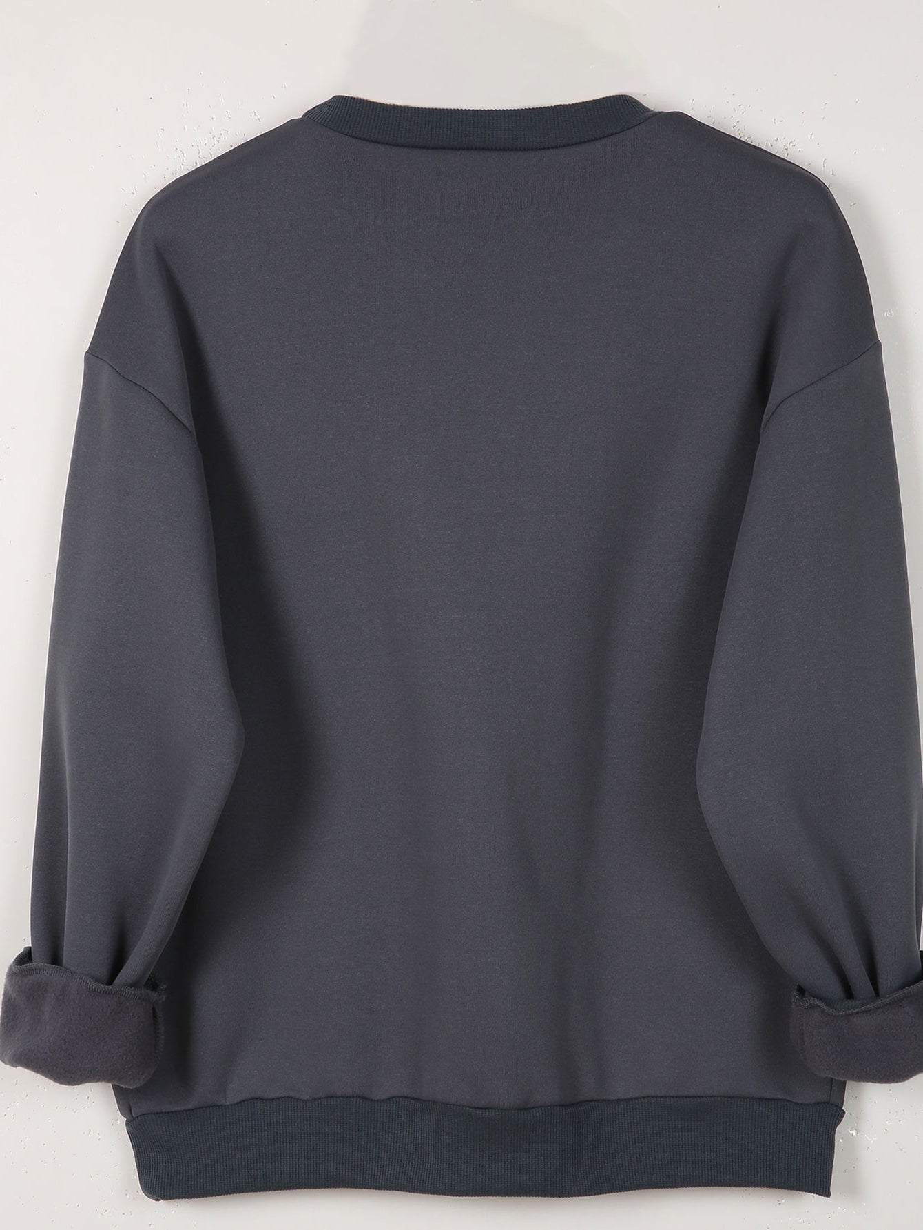 Pullover | Modernes Herzmotiv mit Rundhalsausschnitt