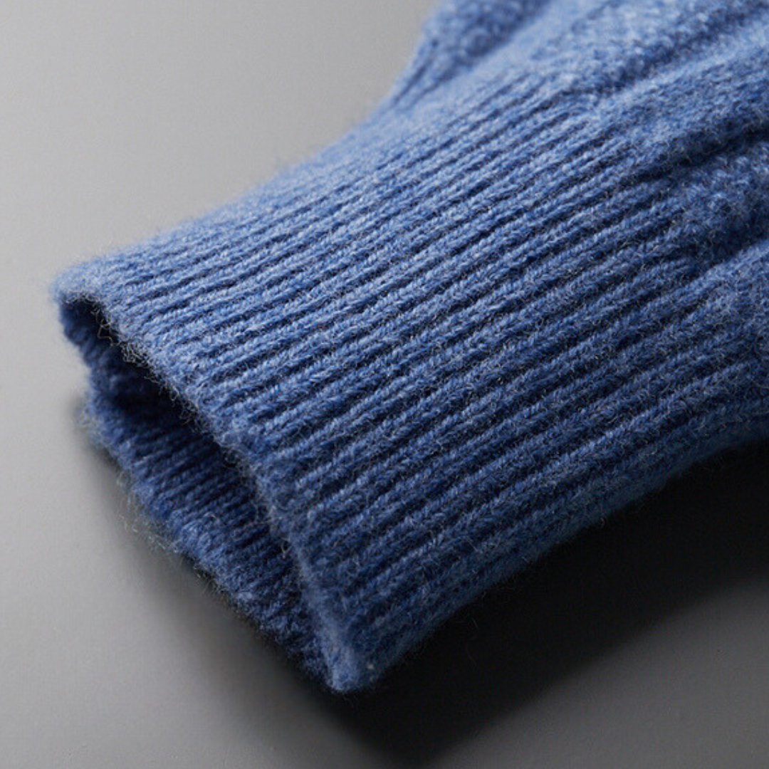 Pullover mit Zopfmuster - Gerippter Rundhalsausschnitt