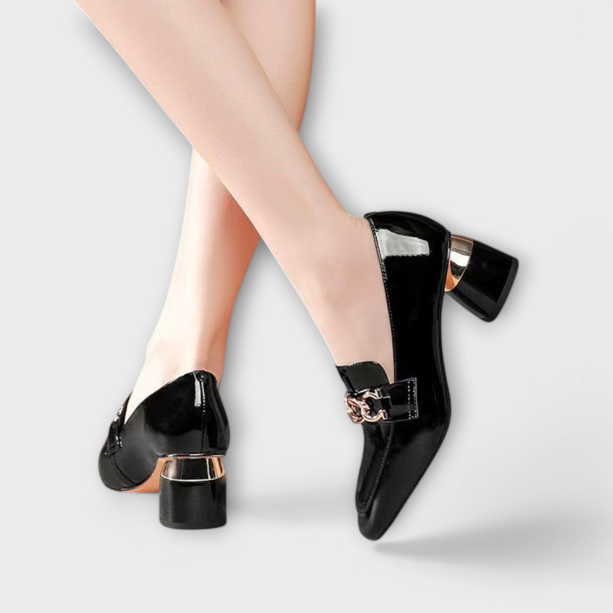 Loafer - Klassisches Modell mit Blockabsatz und Zierschnalle