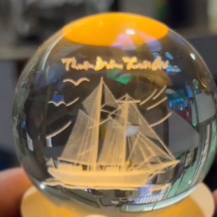 Leuchtende Mondkristallkugel | Nachtlicht Mit Holzsockel USB Aufladbar