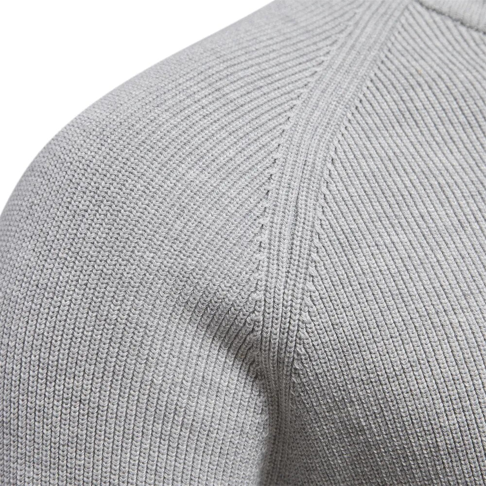 Pullover mit Reißverschluss - Stehkragen und Schmale Passform