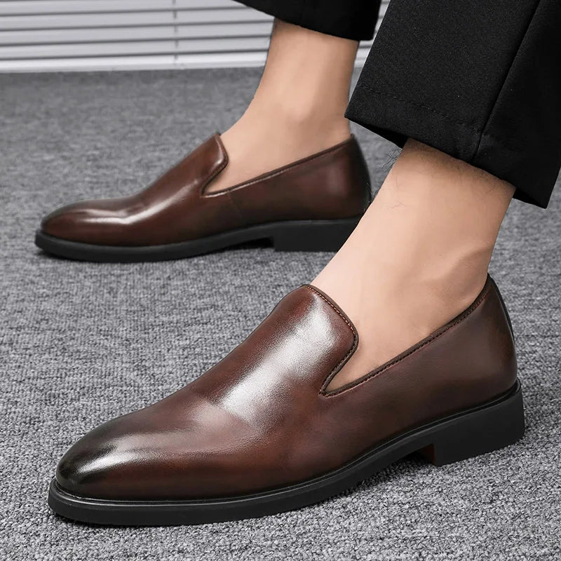 Slip On Loafer | Klassisches Modell mit Spitzkappe