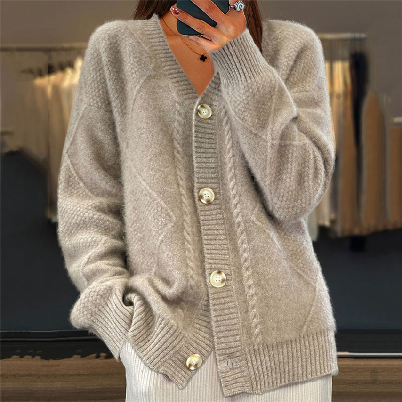 Strickjacke Mit Knöpfen - Locker Geschnitten und Weich Geformt