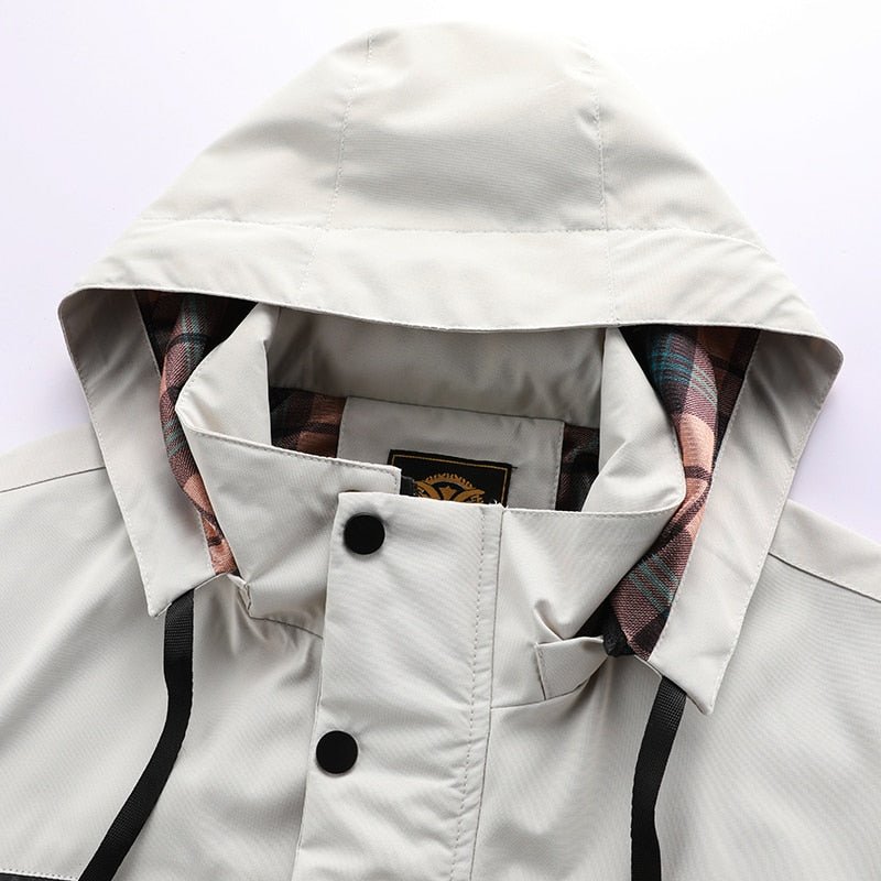 Winterjacke - Kapuze und Mehrfach-Taschen